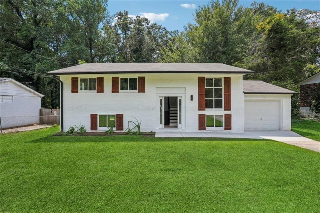 1349 Heather Circle, Riverdale, GA 30296 Main Photo