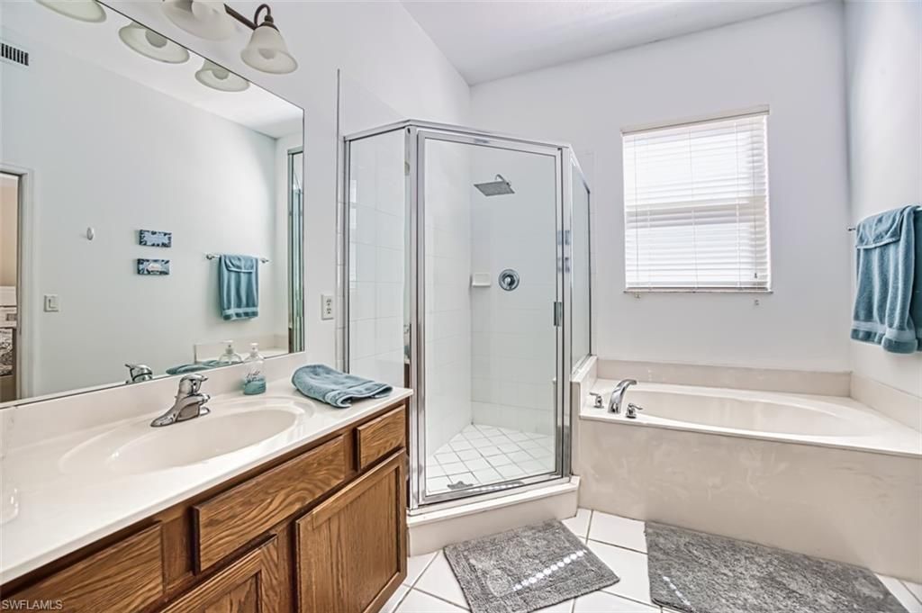 9813 Quinta Artesa Way, Unit 105, Fort Myers, FL 33908 Photo