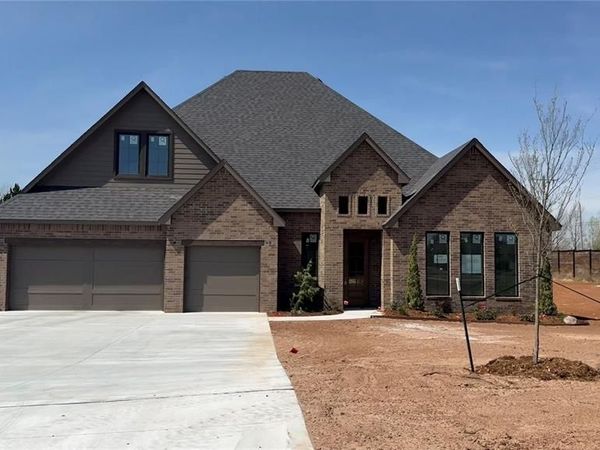 9001 Prairie Farms Drive, Mustang, OK 73064