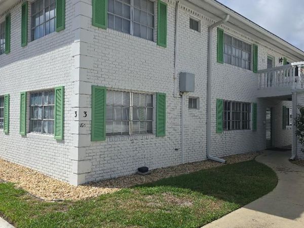 1821 NE 62nd Street, Unit 304, Fort Lauderdale, FL 33308