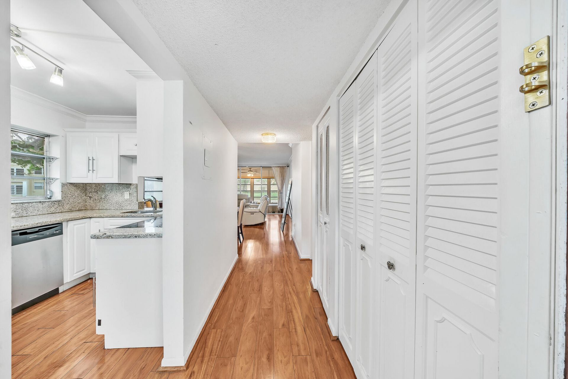 5940 NW 64th Avenue, Unit 101, Tamarac, FL 33319 Photo