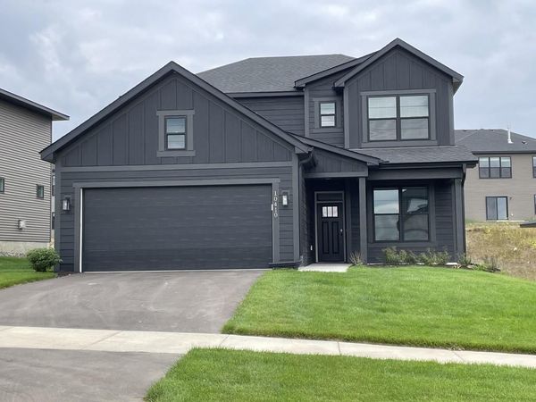 10410 Robinwood Road , Chaska, MN 55318