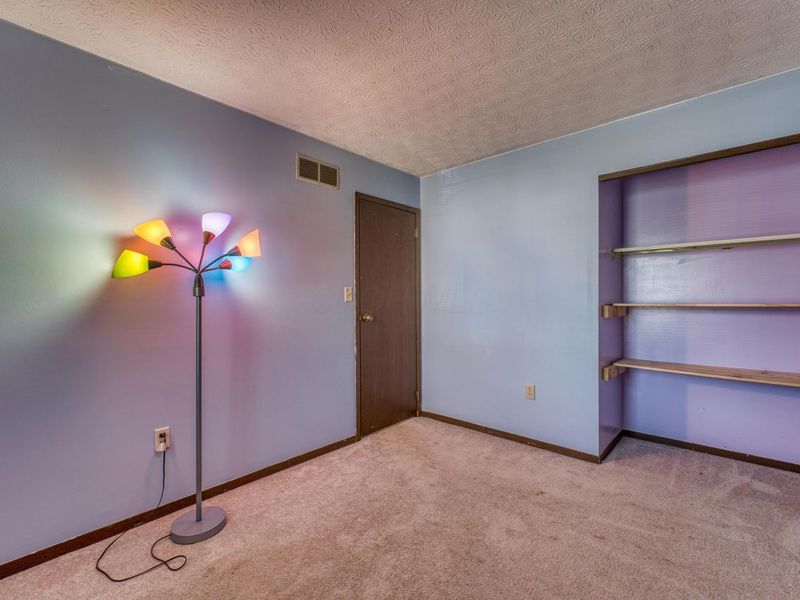 1833 Lakeview Drive, Newark, OH 43055 Photo 16