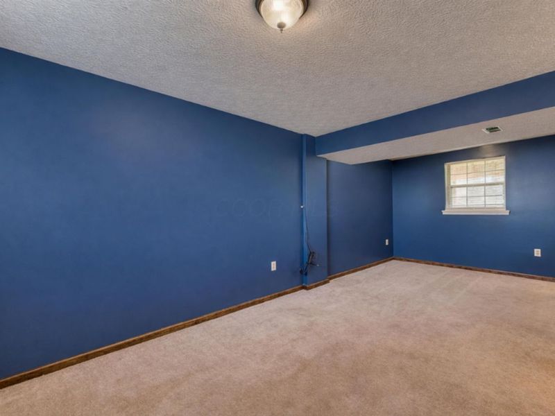 1833 Lakeview Drive, Newark, OH 43055 Photo 22