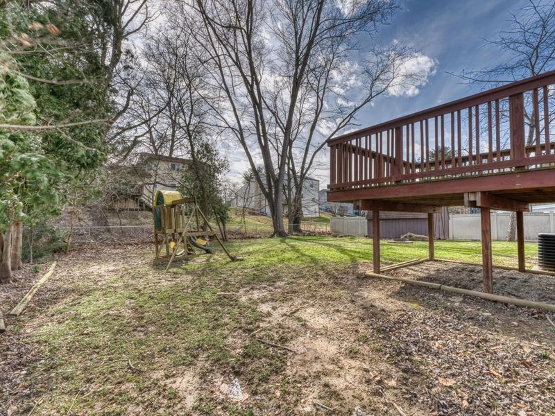 1833 Lakeview Drive, Newark, OH 43055 Photo 26