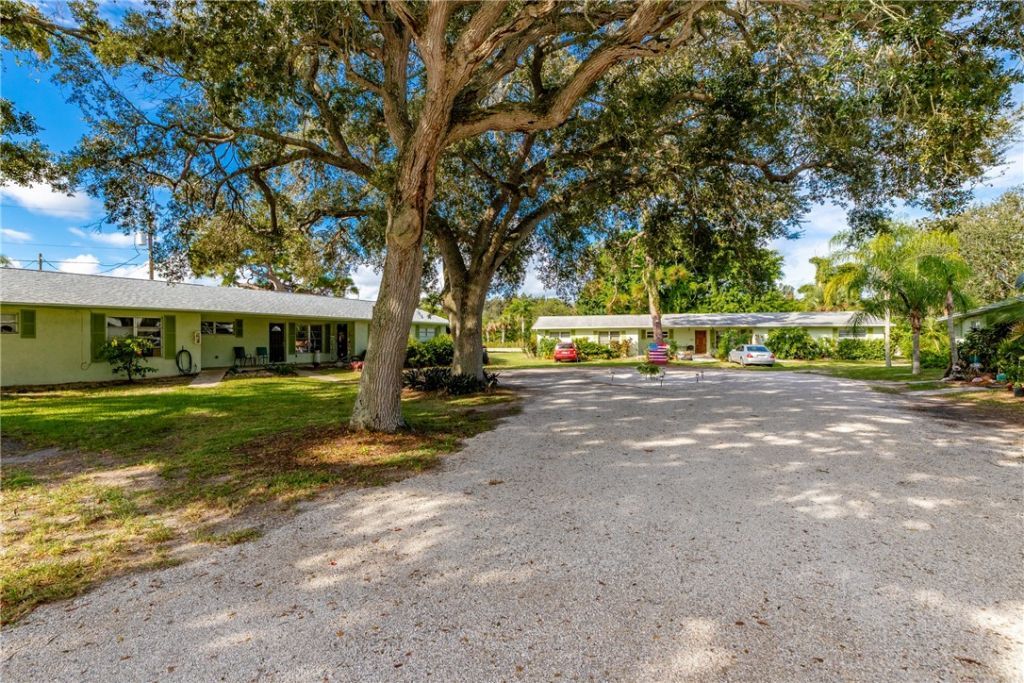 11335 S Indian River Drive, Sebastian, FL 32958 Photo