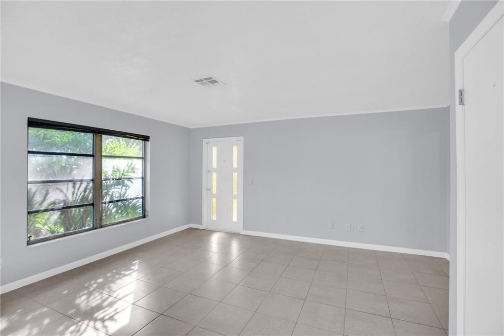 11335 S Indian River Drive, Sebastian, FL 32958 Photo