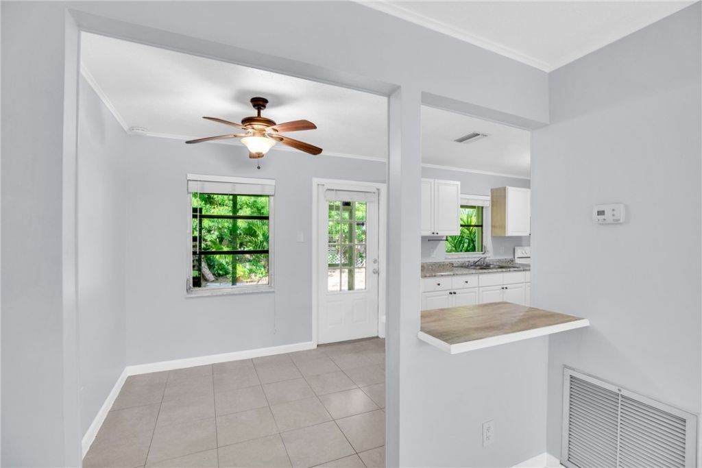 11335 S Indian River Drive, Sebastian, FL 32958 Photo