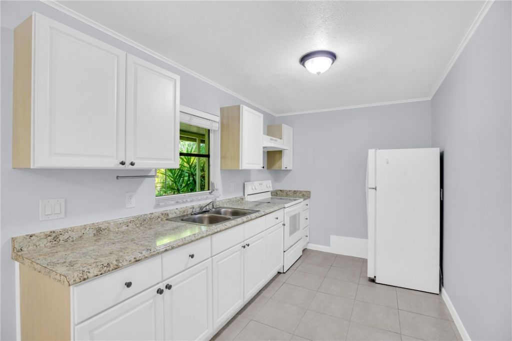 11335 S Indian River Drive, Sebastian, FL 32958 Photo