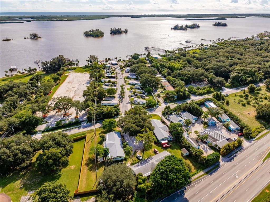 11335 S Indian River Drive, Sebastian, FL 32958 Photo