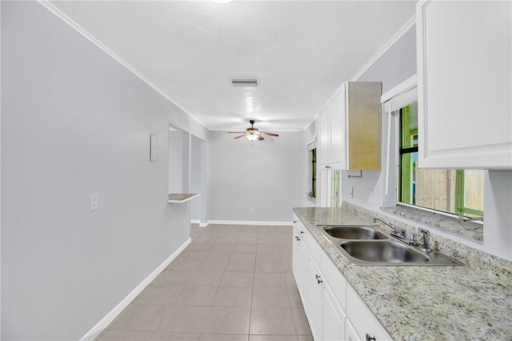 11335 S Indian River Drive, Sebastian, FL 32958 Photo