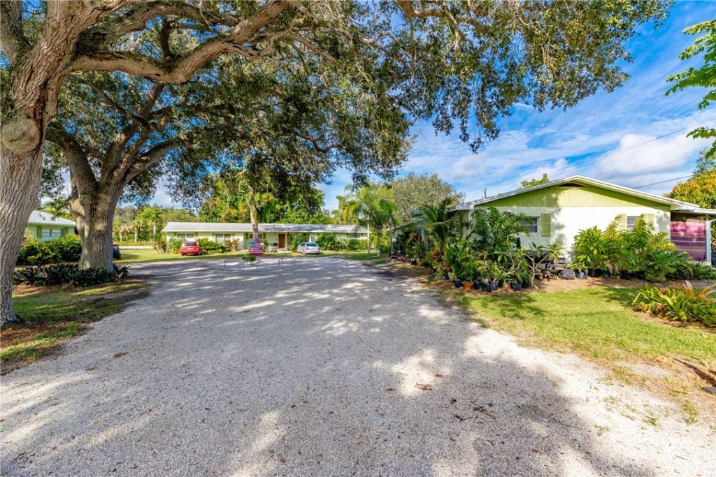 11335 S Indian River Drive, Sebastian, FL 32958 Photo