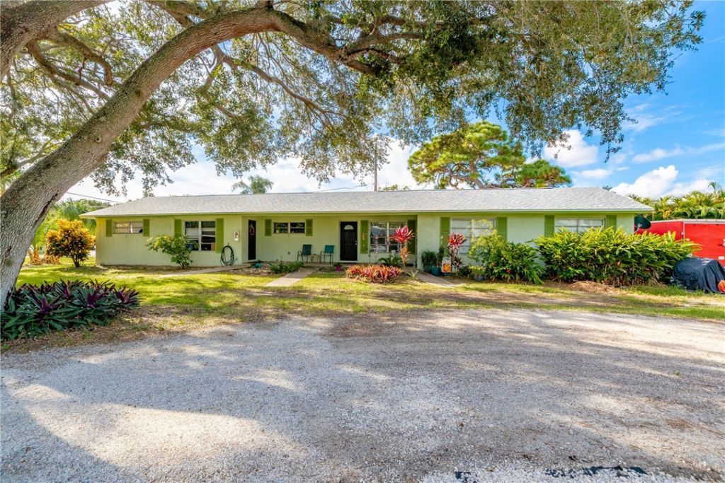 11335 S Indian River Drive, Sebastian, FL 32958 Photo