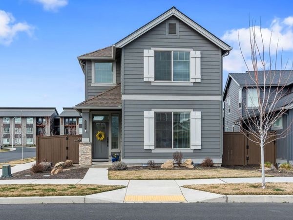 4649 SW 36th Street, Redmond, OR 97756