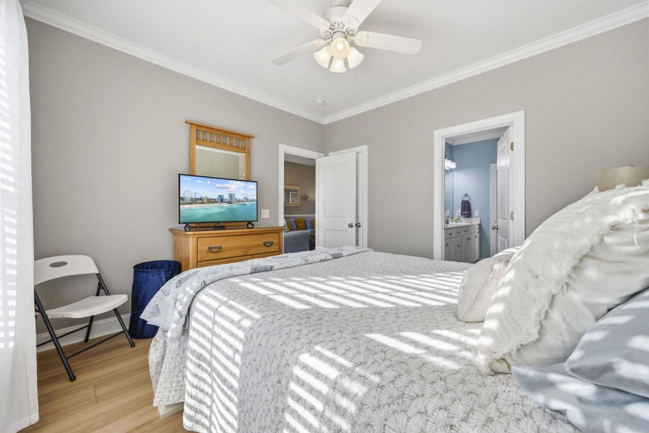 213 33rd Ave. N Photo 20