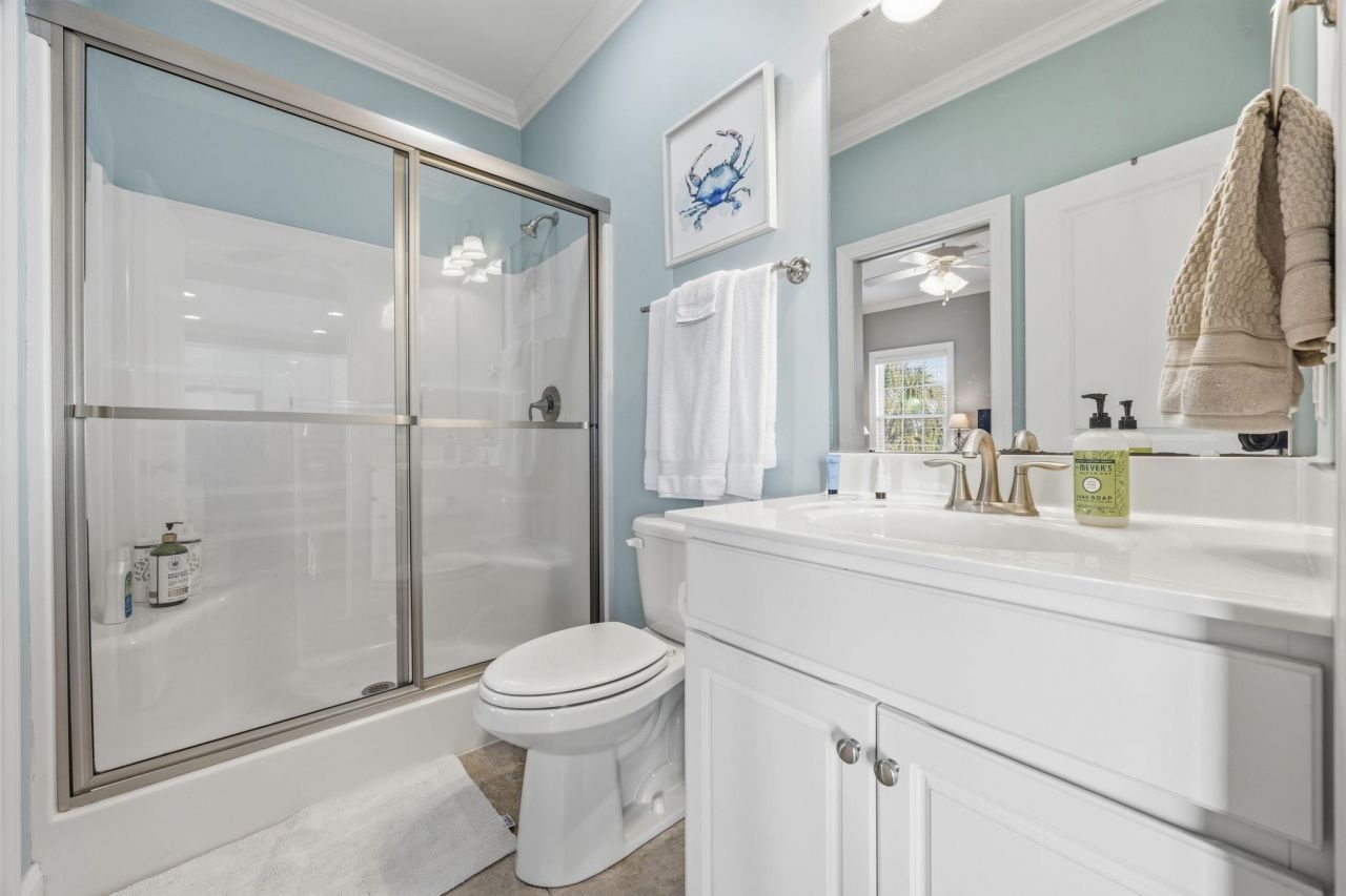 213 33rd Ave. N Photo 26