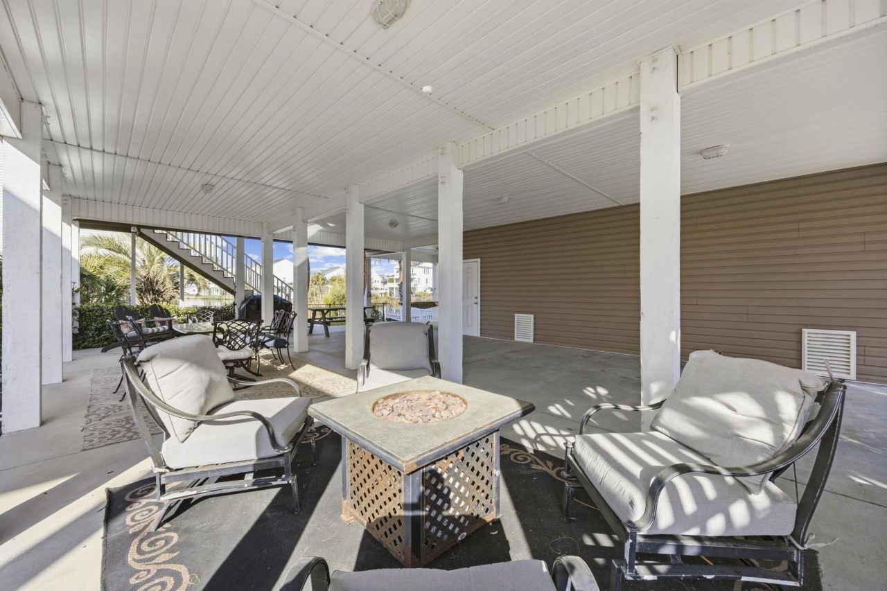 213 33rd Ave. N Photo 30