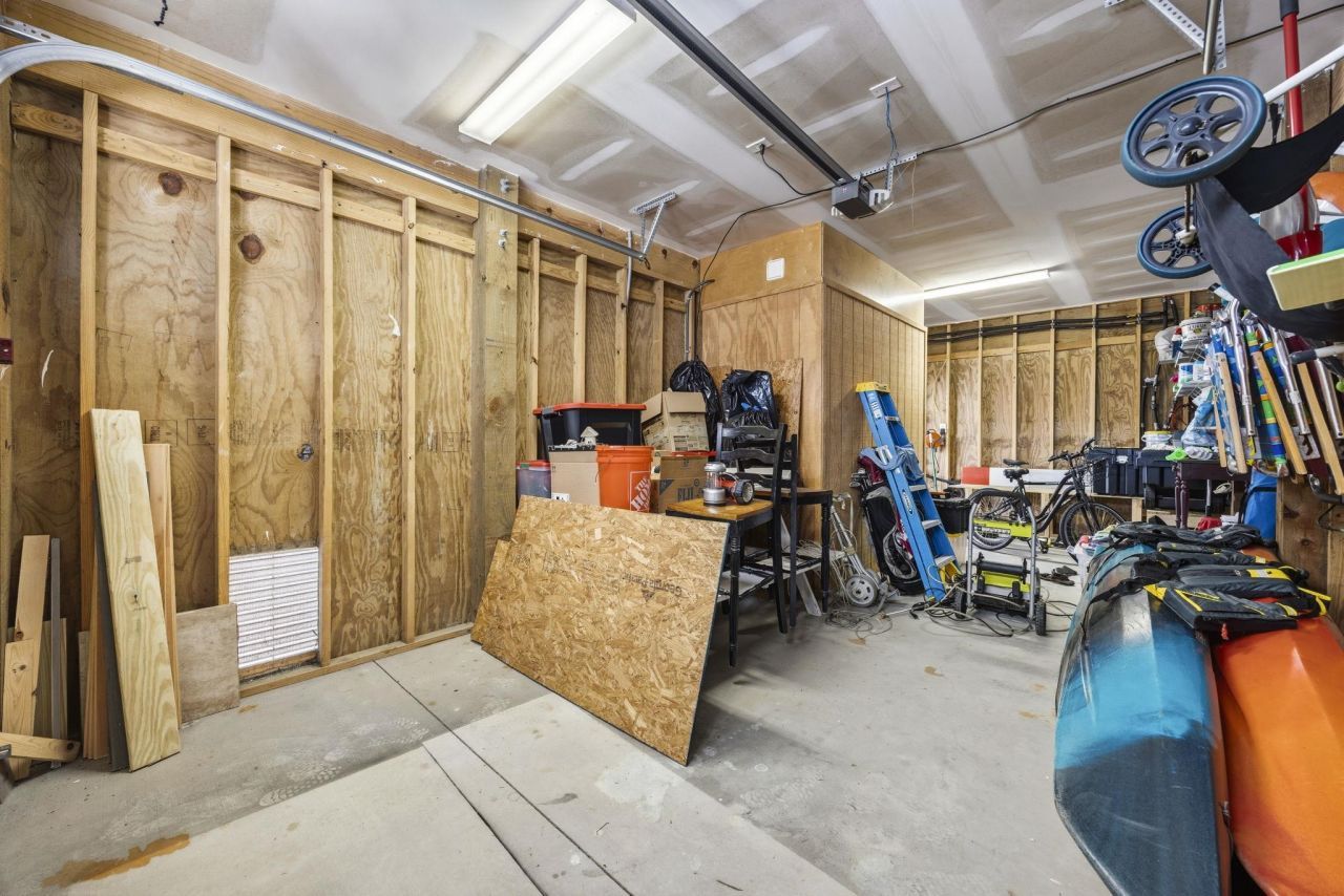 213 33rd Ave. N Photo 39