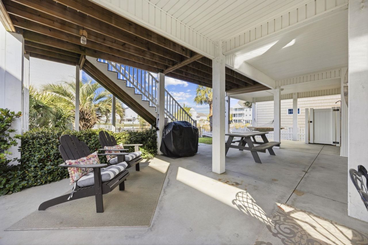 213 33rd Ave. N Photo 45