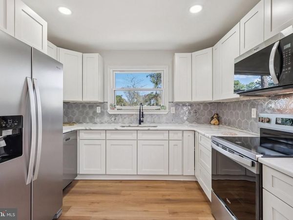 317 CAYUGA TRAIL, BROWNS MILLS, NJ 08015