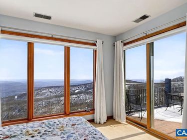 1551 VISTAS CONDOS, ROSELAND, VA 22967