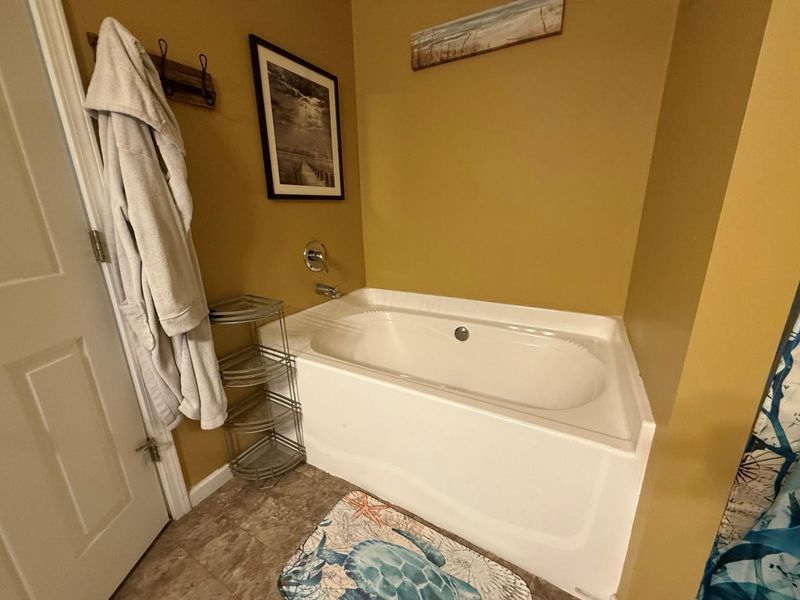 5218 Linton Street, Ashville, OH 43103 Photo 13