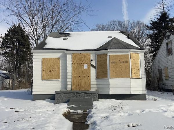 20218 Hickory Street, Detroit, MI 48205