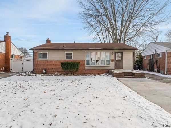 8245 Roosevelt Street, Taylor, MI 48180