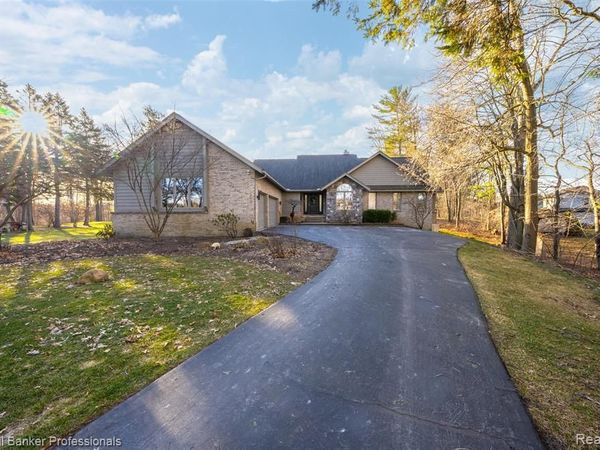 1963 Turnberry Court, Oxford Twp, MI 48371