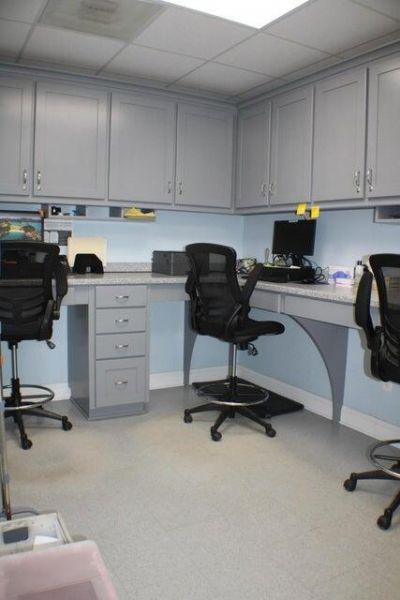 1930 Charlie Hall Boulevard Photo 10