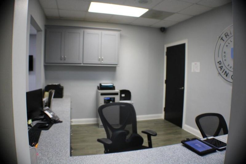 1930 Charlie Hall Boulevard Photo 4