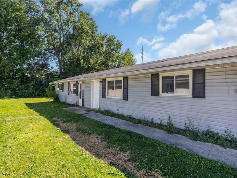 211 Brace Avenue, Elyria, OH 44035 Photo 20