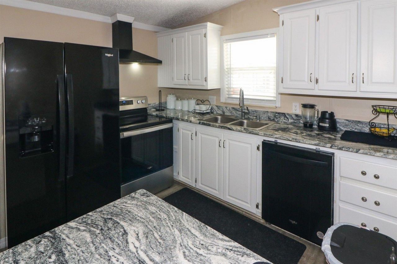 24300 Airport Road, Unit 67, Punta Gorda, FL 33950 Photo