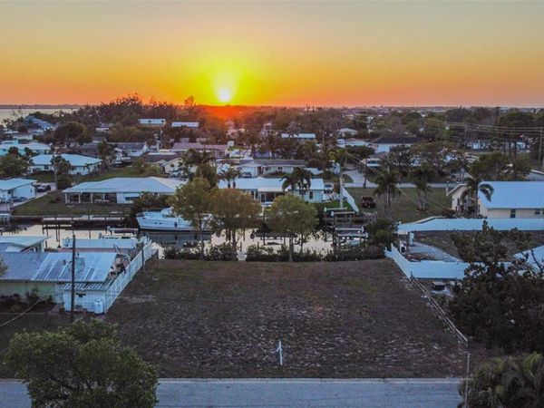 907 22ND AVENUE W, PALMETTO, FL 34221