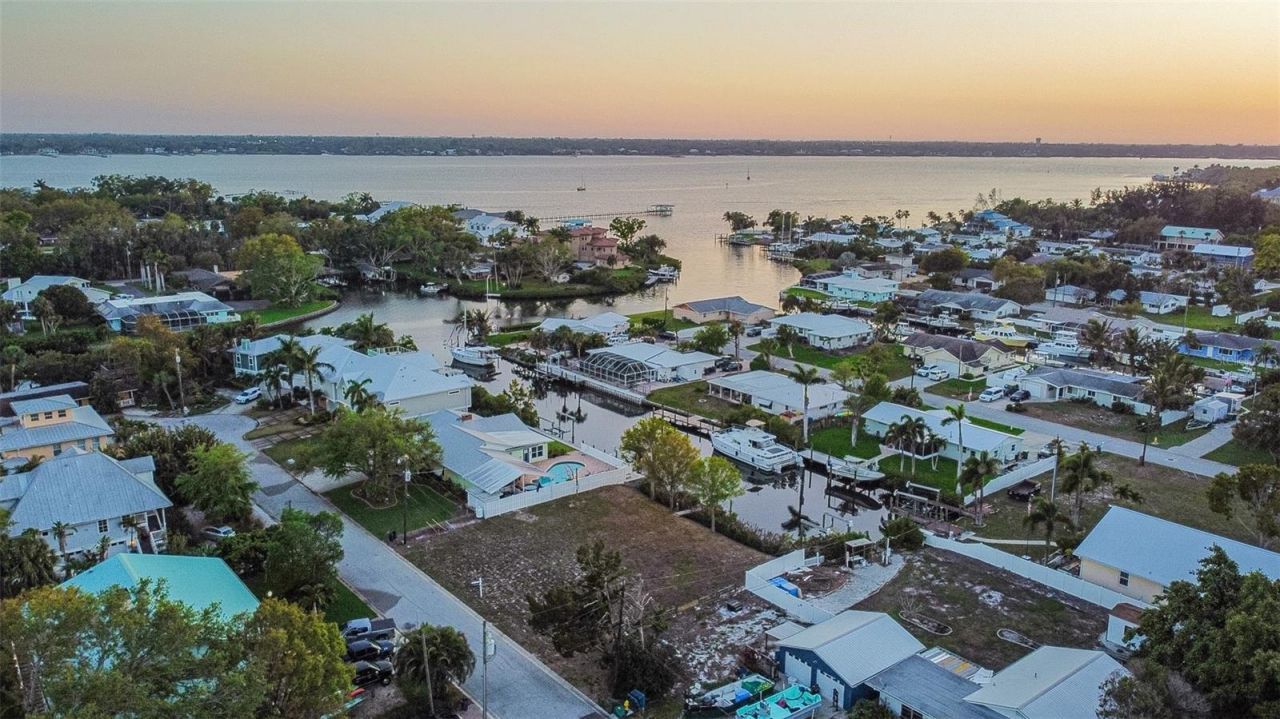 907 22nd Avenue W, Palmetto, FL 34221 Photo