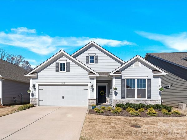 5043 Antebellum Drive, Iron Station, NC 28080