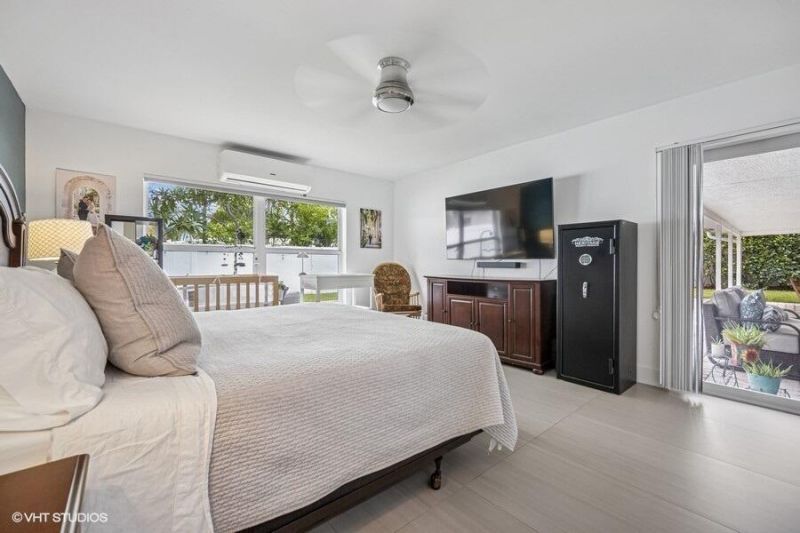 746 SW 2nd Street, Boca Raton, FL 33486 Photo