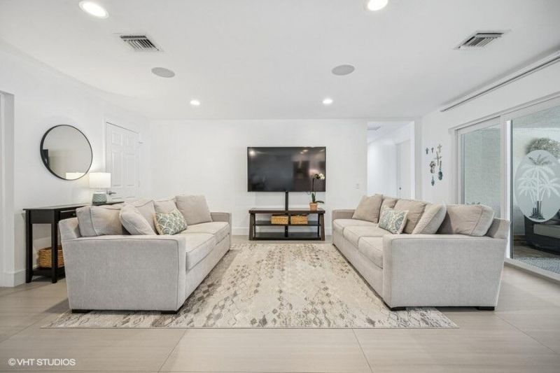 746 SW 2nd Street, Boca Raton, FL 33486 Photo