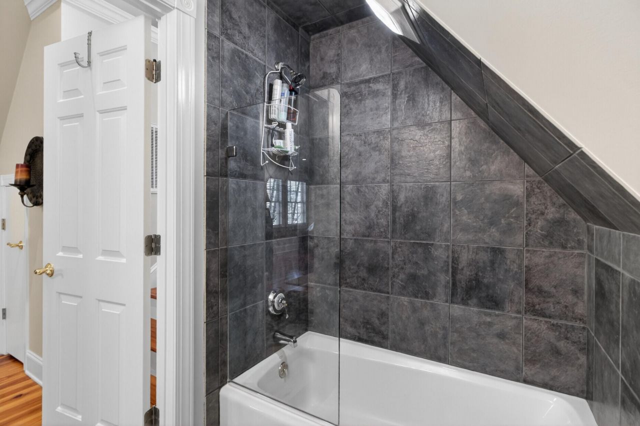 2380 Darts Cove Way Photo 46