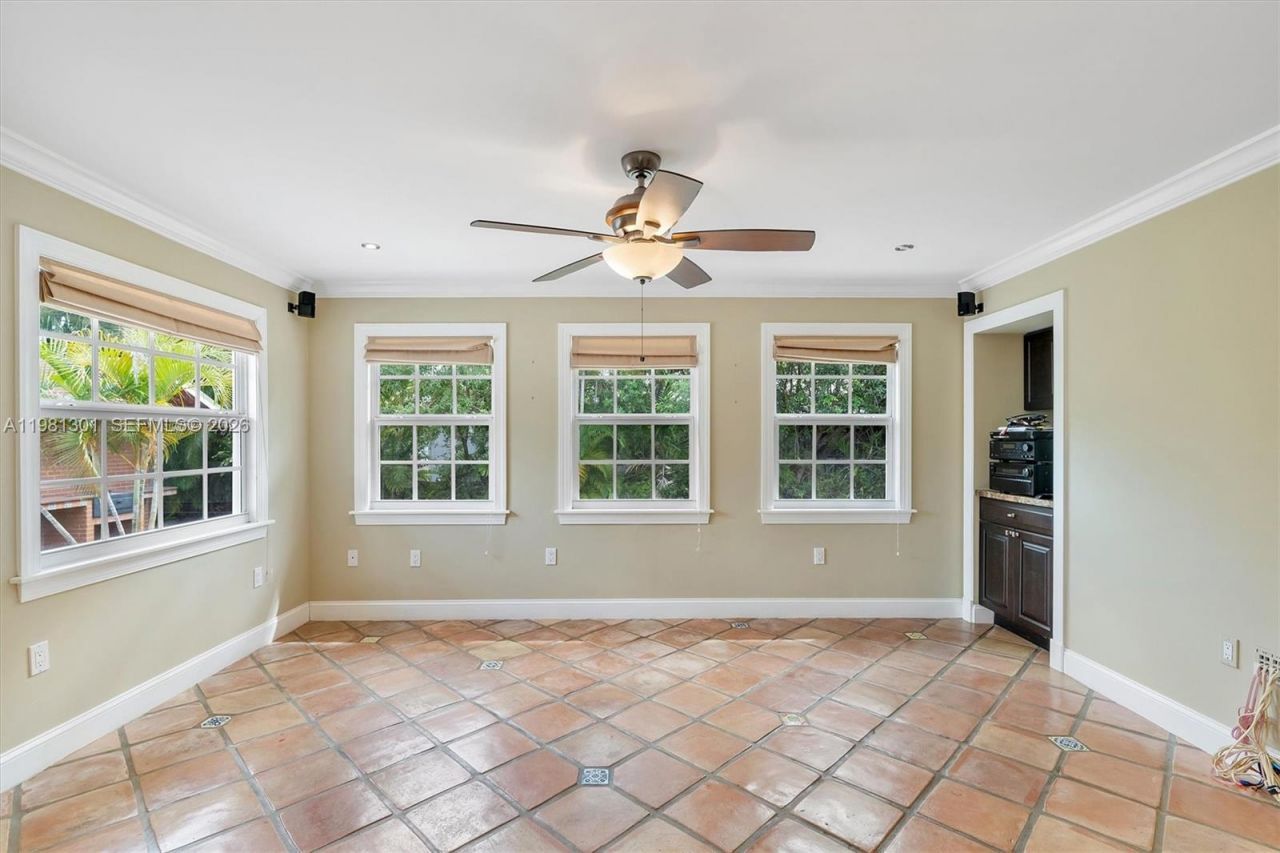 300 187th St, Sunny Isles Beach, FL 33160 Photo