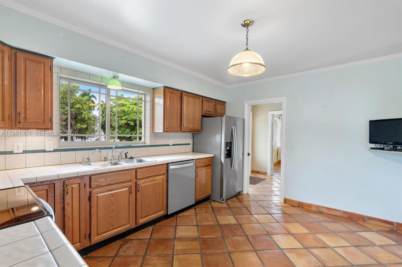 300 187th St, Sunny Isles Beach, FL 33160 Photo