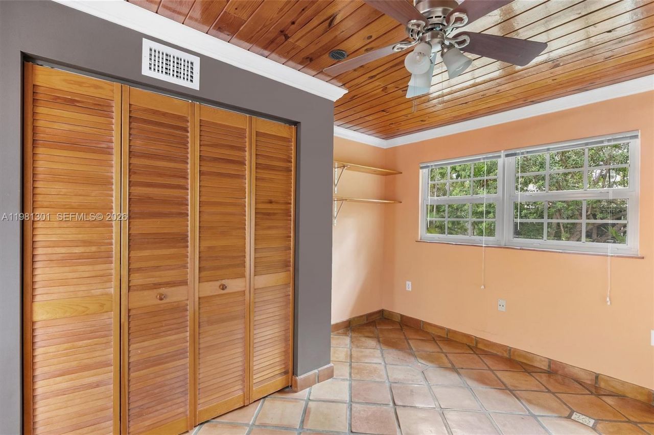 300 187th St, Sunny Isles Beach, FL 33160 Photo