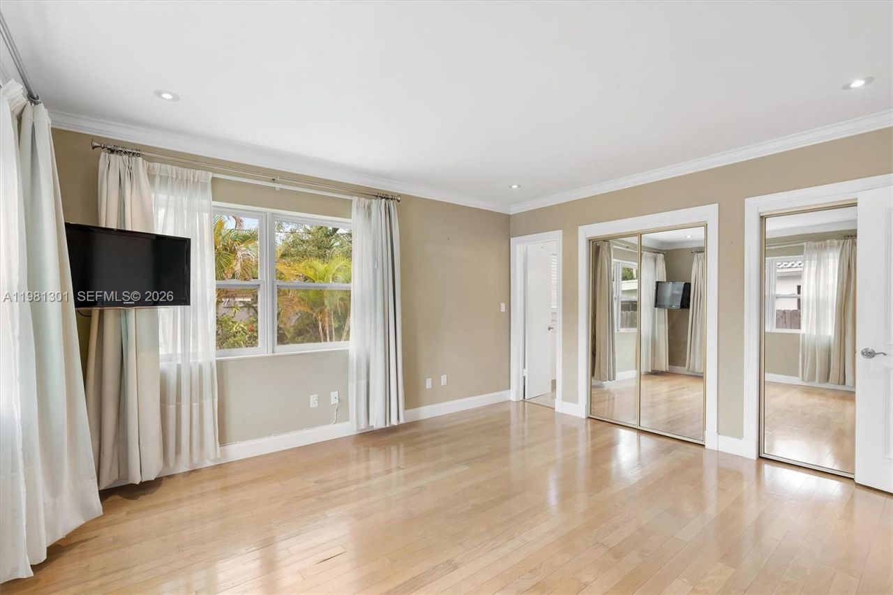 300 187th St, Sunny Isles Beach, FL 33160 Photo