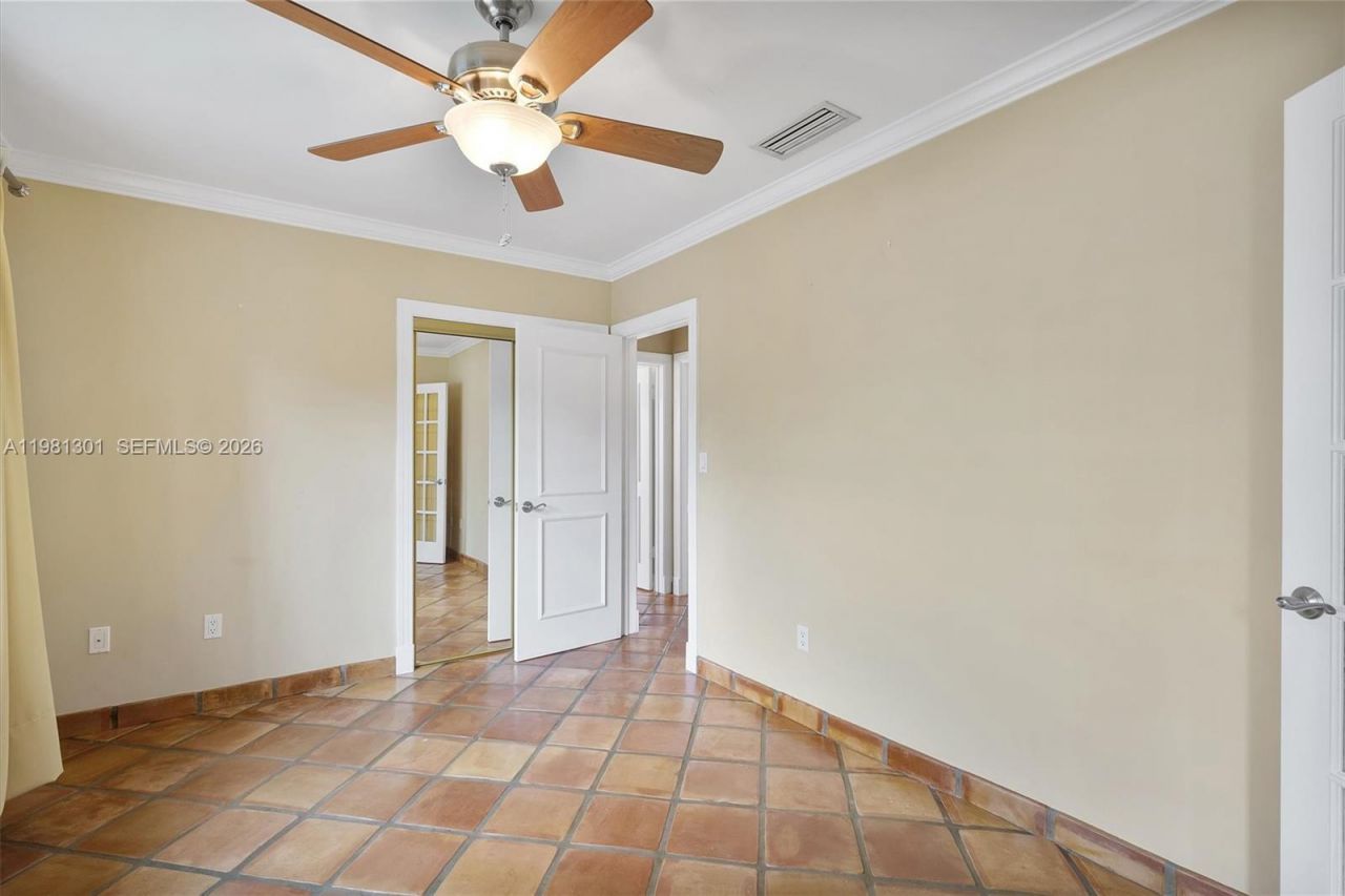 300 187th St, Sunny Isles Beach, FL 33160 Photo