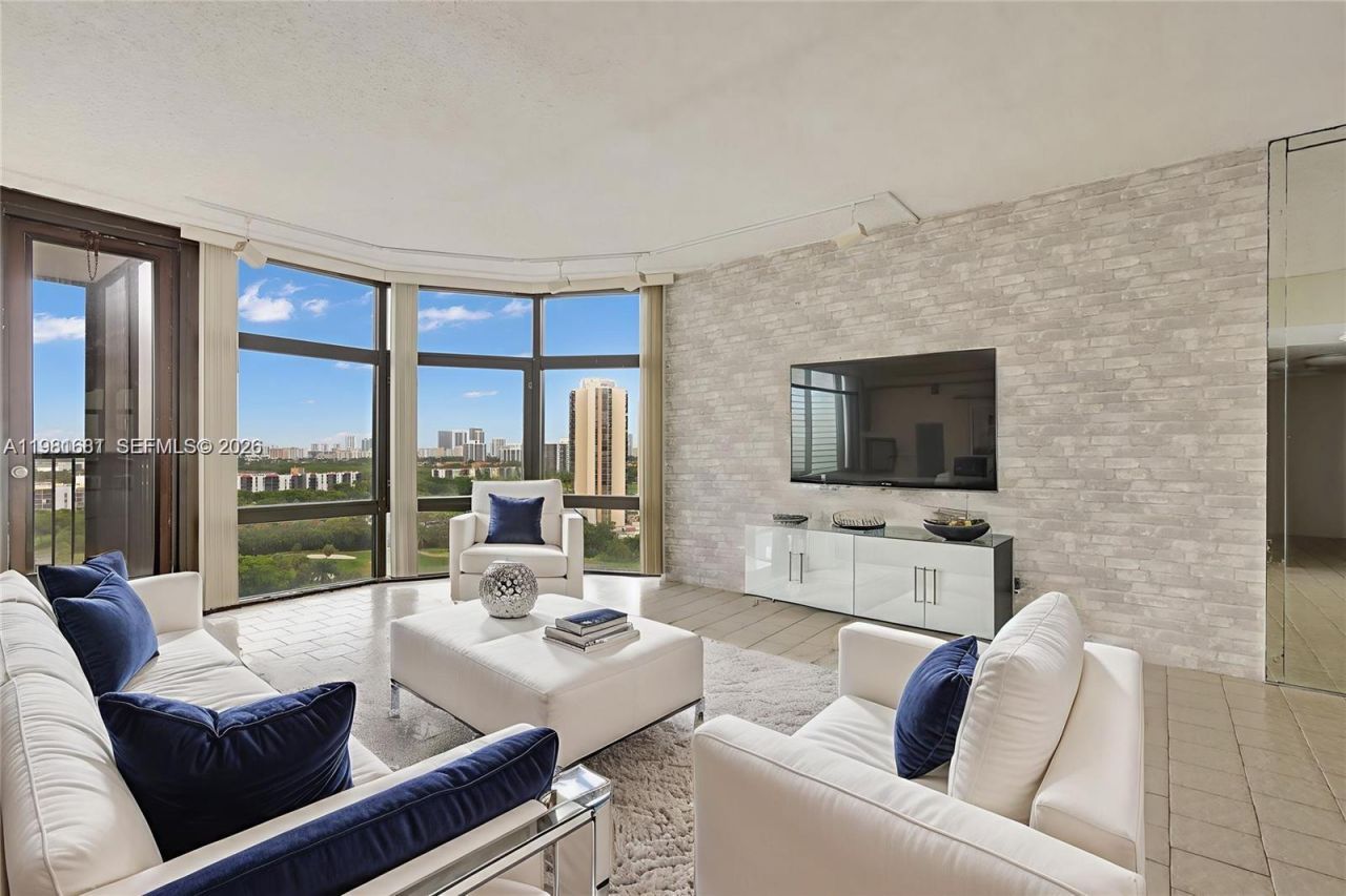 20100 W Country Club Dr , Unit 1704, Aventura, FL 33180 Photo