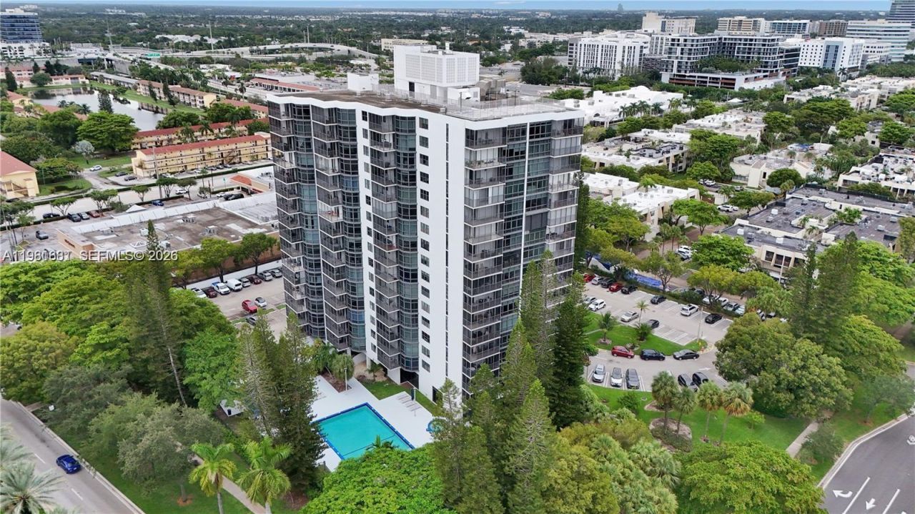 20100 W Country Club Dr , Unit 1704, Aventura, FL 33180 Photo
