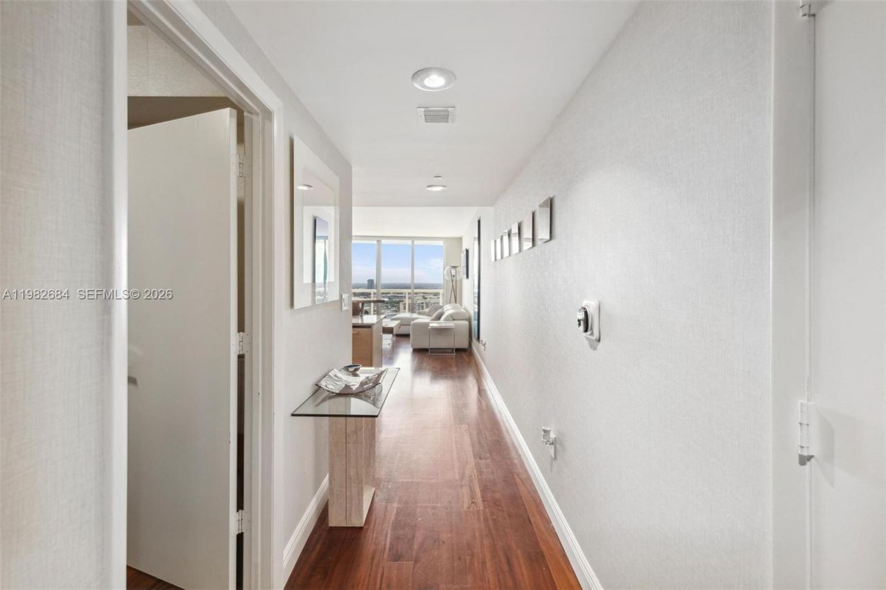 1800 S Ocean Dr, Unit 3606, Hallandale Beach, FL 33009 Photo