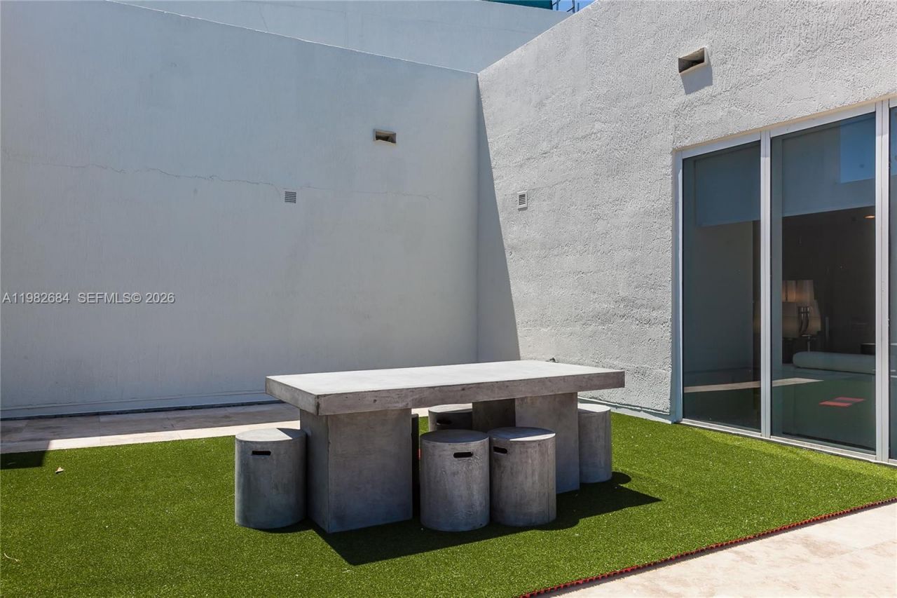 1800 S Ocean Dr , Unit 3606, Hallandale Beach, FL 33009 Photo