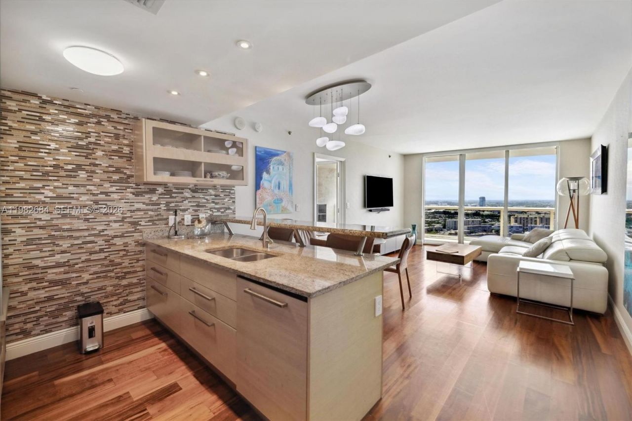 1800 S Ocean Dr, Unit 3606, Hallandale Beach, FL 33009 Photo
