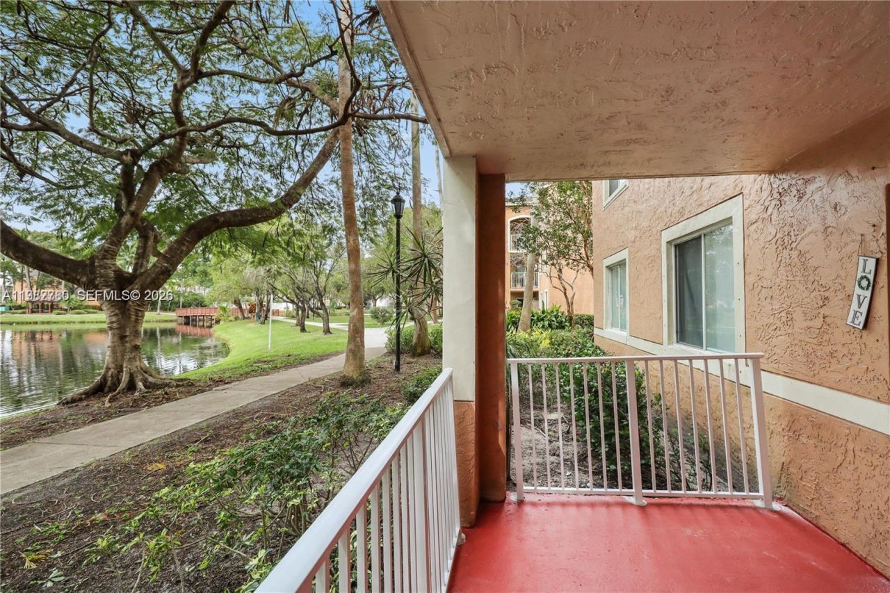 3844 Lyons Rd, Unit 112-4, Coconut Creek, FL 33073 Photo